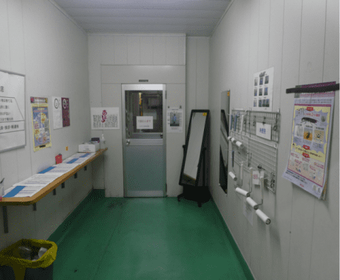 前室入口